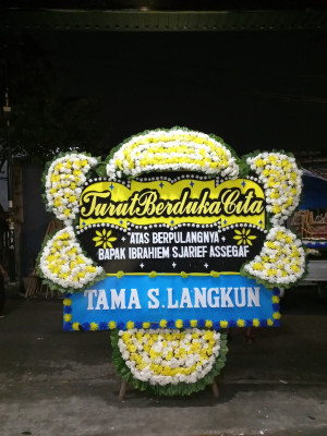 Papan Bunga Duka di Kayawu